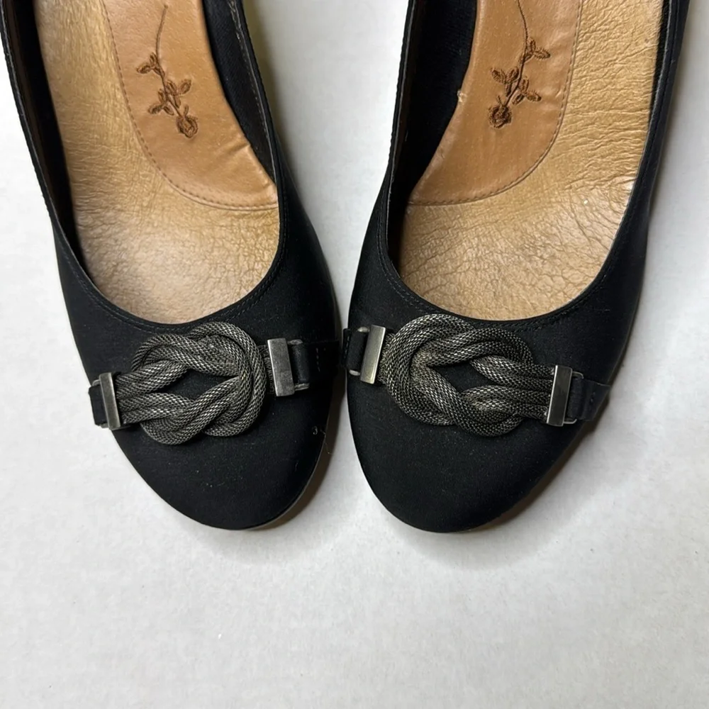 Ros Hommerson black pumps size 11 wide